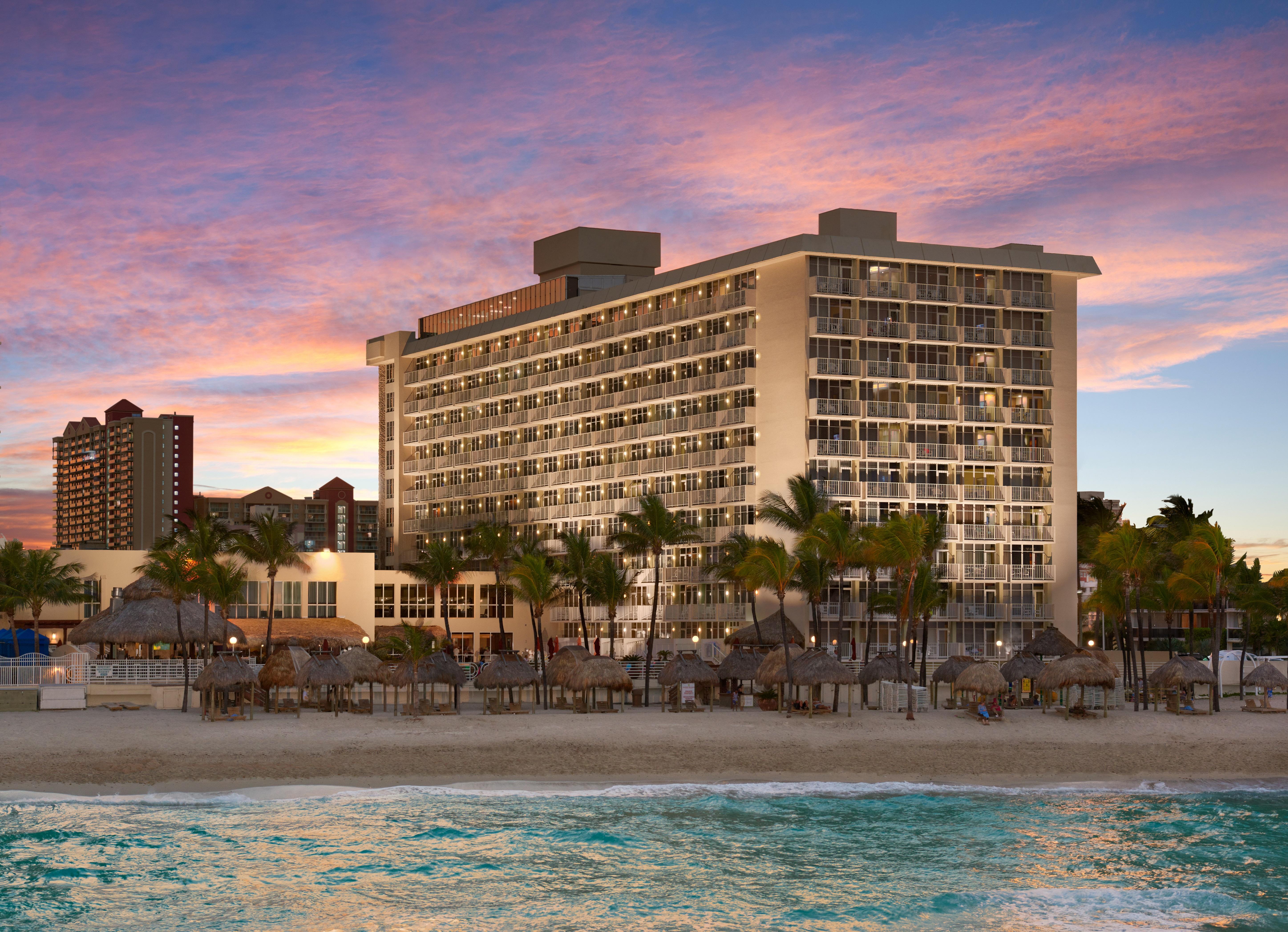 فندق ومنتجع Newport Beachside شاطئ سَني إسلِس المظهر الخارجي الصورة