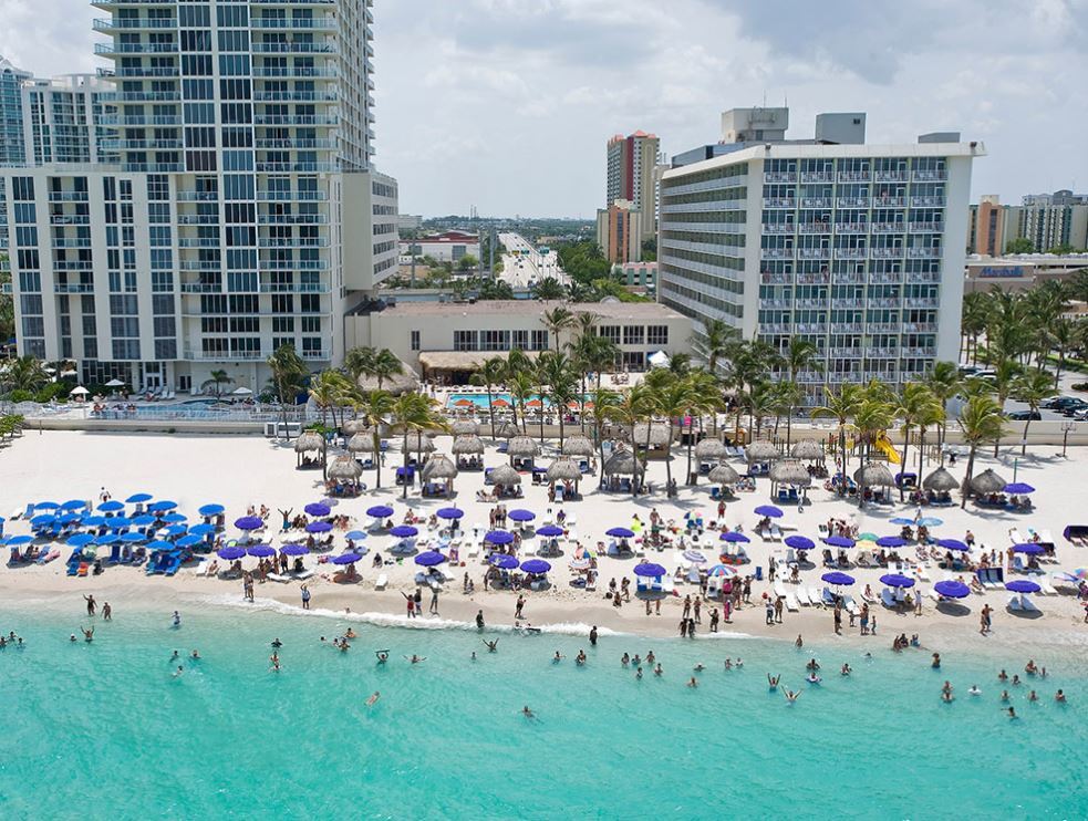 فندق ومنتجع Newport Beachside شاطئ سَني إسلِس المظهر الخارجي الصورة
